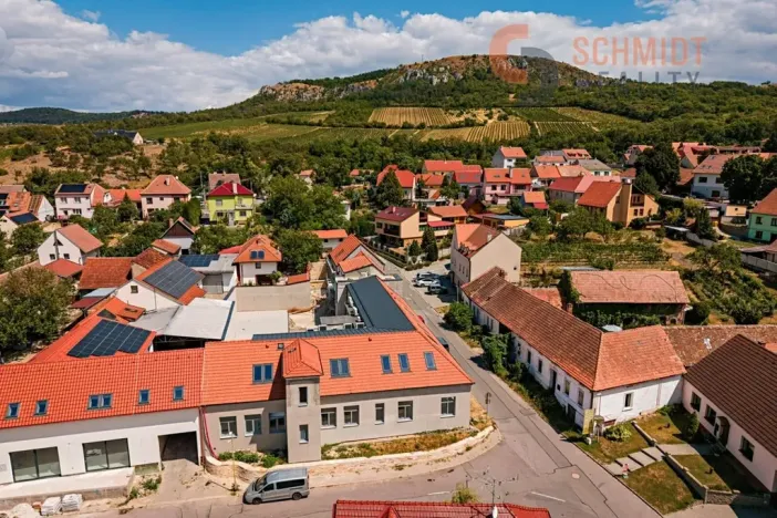 Prodej bytu 3+kk, Bavory, 67 m2