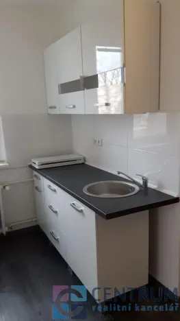 Pronájem bytu 1+1, Jablonec nad Nisou, Budovatelů, 33 m2