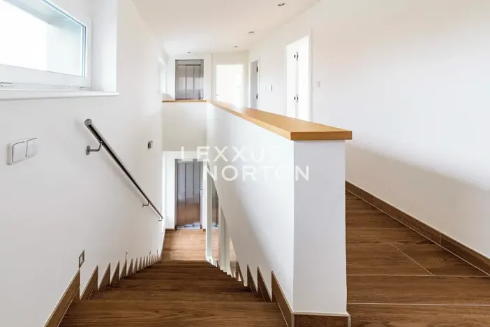 Pronájem rodinného domu, Praha - Břevnov, Falcká, 500 m2