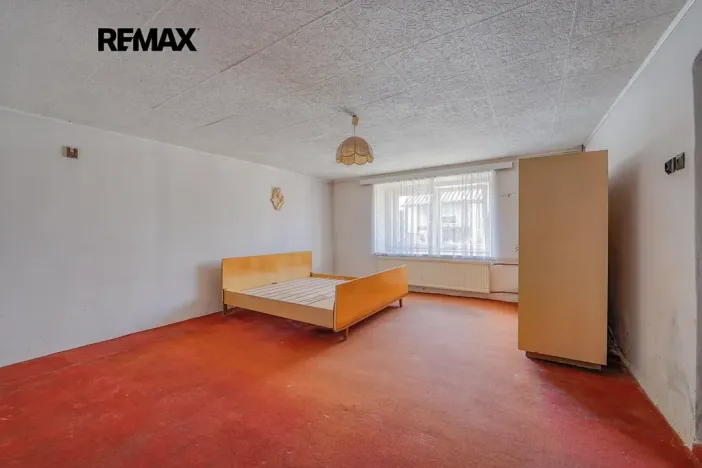 Prodej rodinného domu, Kladruby, Husova, 131 m2