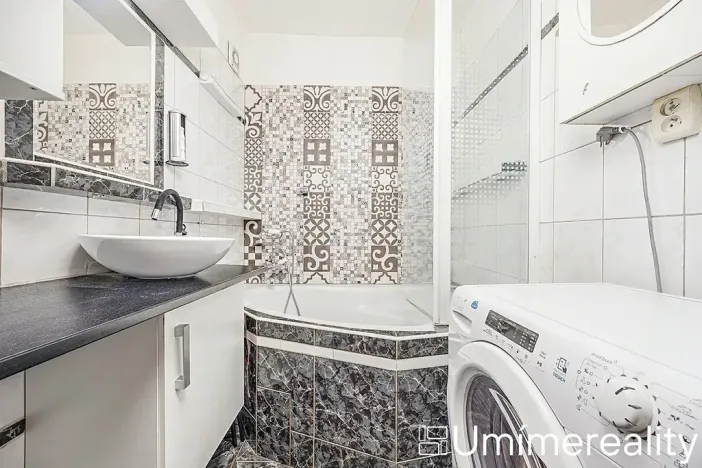 Prodej bytu 2+kk, Praha - Horní Měcholupy, Neapolská, 43 m2