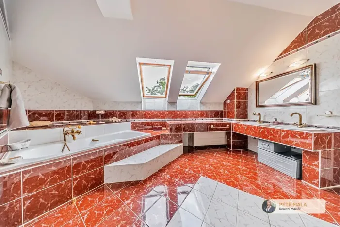 Prodej rodinného domu, Plzeň, Na Výsluní, 305 m2