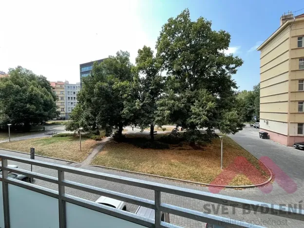 Pronájem bytu 2+kk, Praha - Holešovice, U vody, 56 m2