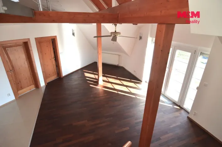 Pronájem bytu 3+1, Praha - Hloubětín, V Novém Hloubětíně, 162 m2