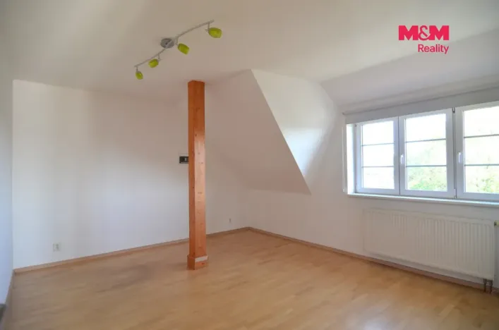 Pronájem bytu 3+1, Praha - Hloubětín, V Novém Hloubětíně, 162 m2