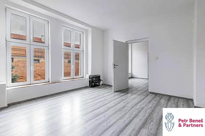 Prodej obchodního prostoru, Rakovník, Husovo náměstí, 1100 m2