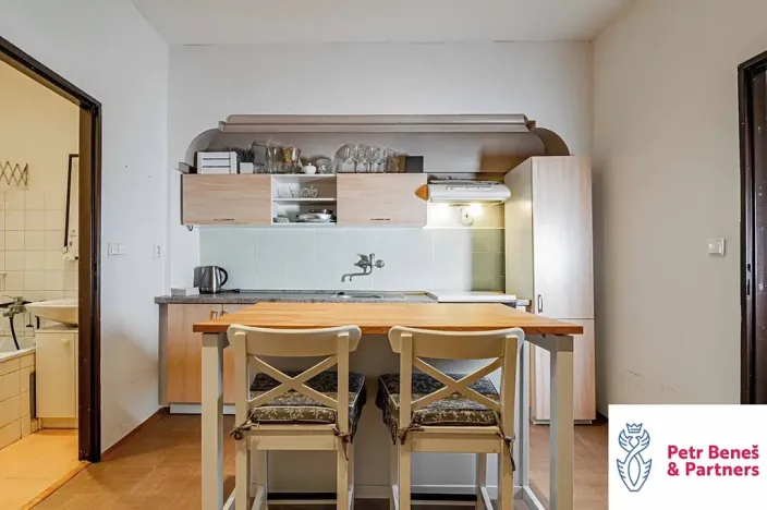 Prodej obchodního prostoru, Rakovník, Husovo náměstí, 1100 m2
