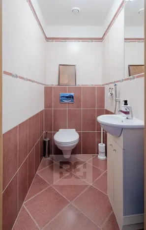 Pronájem rodinného domu, Praha - Kbely, Pod Nouzovem, 148 m2