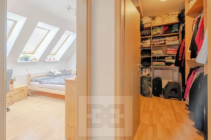 Pronájem rodinného domu, Praha - Kbely, Pod Nouzovem, 148 m2