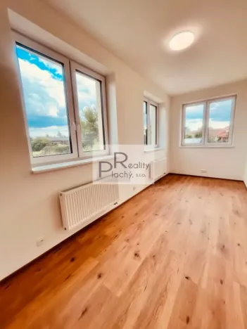 Prodej bytu 2+kk, Hevlín, 67 m2