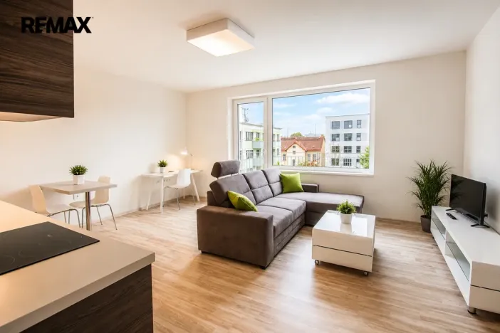 Prodej bytu 1+kk, Hradec Králové, V Koutech, 37 m2