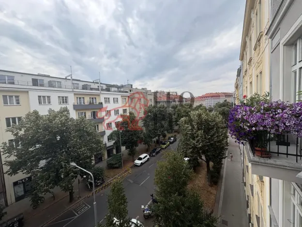 Pronájem bytu 1+1, Praha - Vršovice, 28. pluku, 43 m2