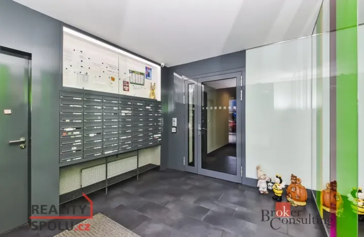 Pronájem bytu 1+kk, Praha - Libeň, Matějkova, 49 m2