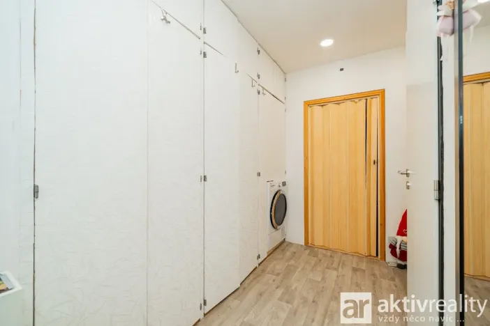 Prodej bytu 2+kk, Neratovice, Na Výsluní, 43 m2