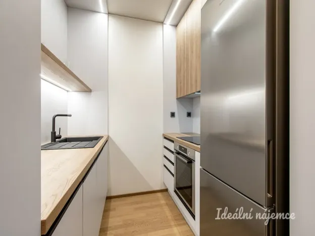 Pronájem bytu 1+kk, Praha - Libeň, Vojenova, 35 m2