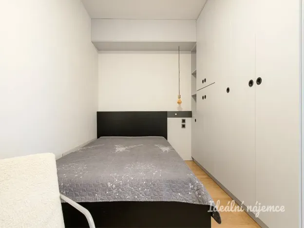 Pronájem bytu 1+kk, Praha - Libeň, Vojenova, 35 m2