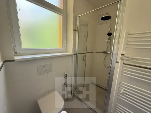 Pronájem bytu 2+kk, Praha - Smíchov, Plzeňská, 44 m2