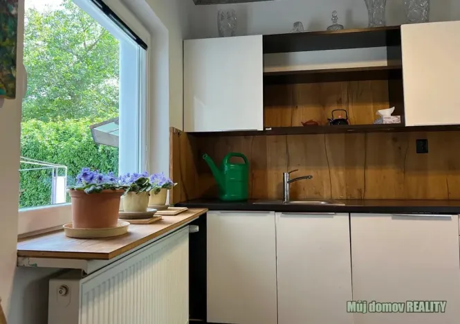 Pronájem rodinného domu, Praha - Újezd nad Lesy, 140 m2