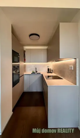 Pronájem bytu 2+kk, Praha - Smíchov, U Lihovaru, 48 m2