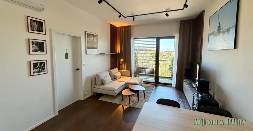 Pronájem bytu 2+kk, Praha - Smíchov, U Lihovaru, 48 m2