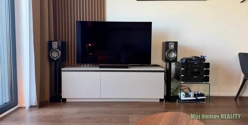 Pronájem bytu 2+kk, Praha - Smíchov, U Lihovaru, 48 m2