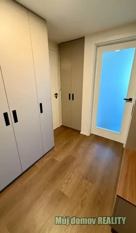 Pronájem bytu 2+kk, Praha - Smíchov, U Lihovaru, 48 m2