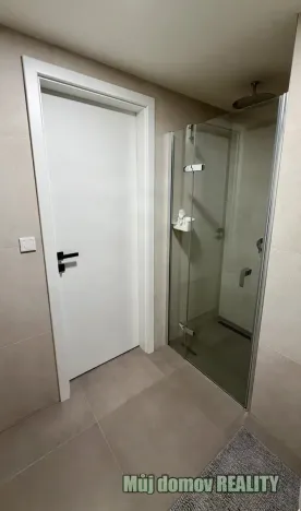 Pronájem bytu 2+kk, Praha - Smíchov, U Lihovaru, 48 m2