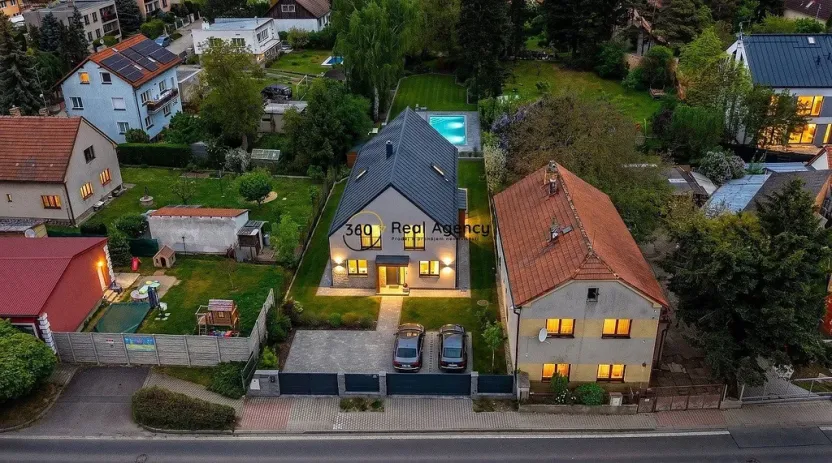 Prodej pozemku, Praha, 1418 m2