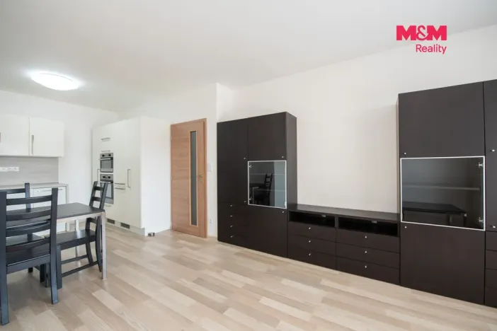 Pronájem bytu 2+kk, Hradec Králové - Třebeš, Svatojánská, 49 m2