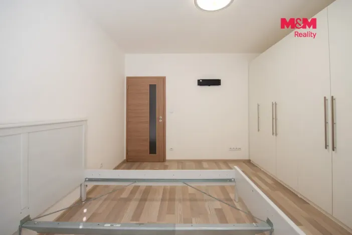 Pronájem bytu 2+kk, Hradec Králové - Třebeš, Svatojánská, 49 m2