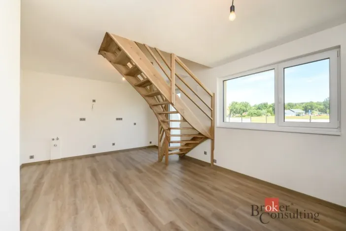 Prodej bytu 4+kk, Dlouhá Ves, 69 m2