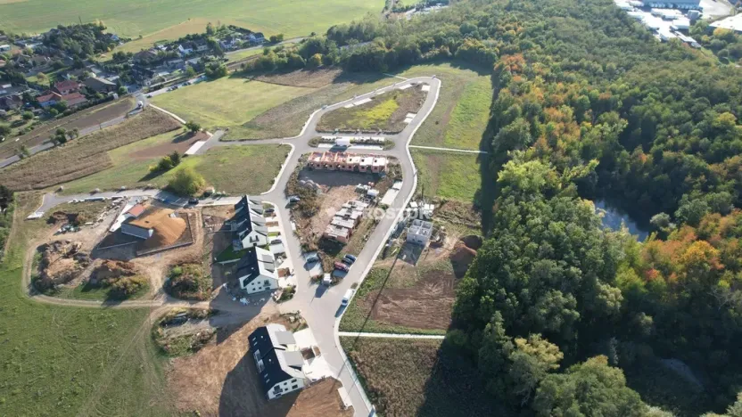 Prodej bytu 2+kk, Nučice, U zastávky, 73 m2