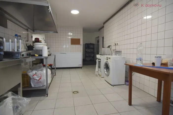 Pronájem obchodního prostoru, Olomouc - Holice, Keplerova, 162 m2