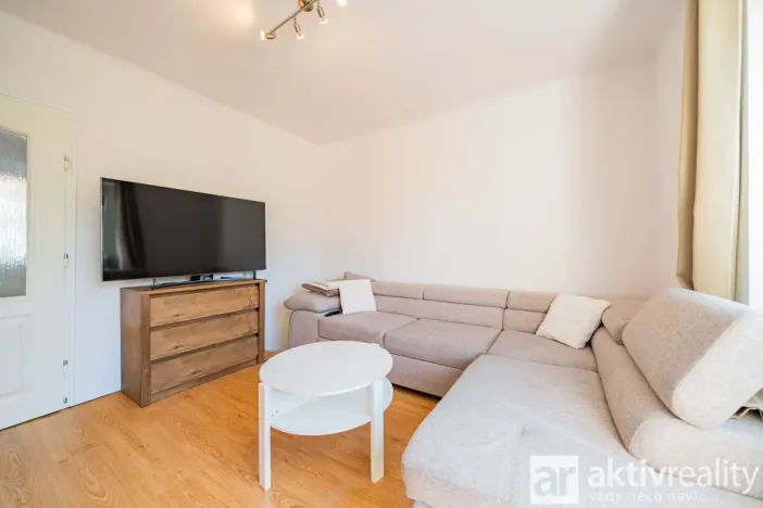 Prodej rodinného domu, Praha - Komořany, Nad teplárnou, 260 m2