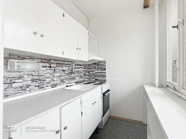 Prodej bytu 1+1, Praha - Troja, Písečná, 33 m2