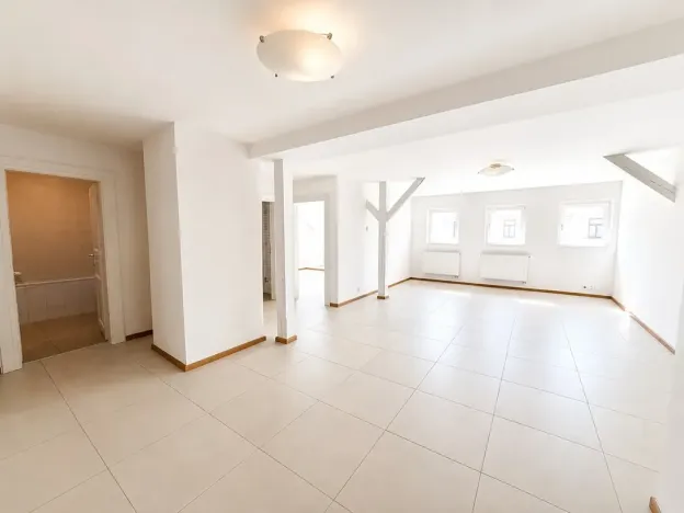 Pronájem bytu 2+kk, Praha - Holešovice, Komunardů, 86 m2