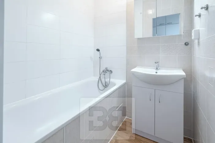 Pronájem bytu 3+1, Český Brod, 28. října, 73 m2