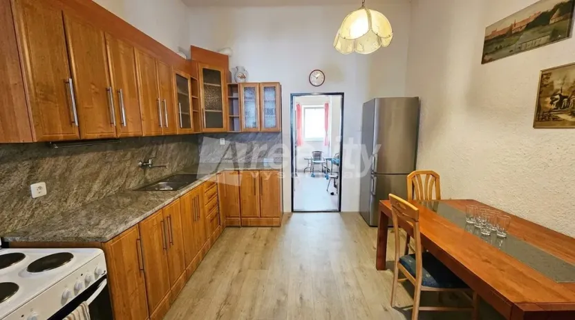 Prodej činžovního domu, Znojmo, Horní náměstí, 862 m2