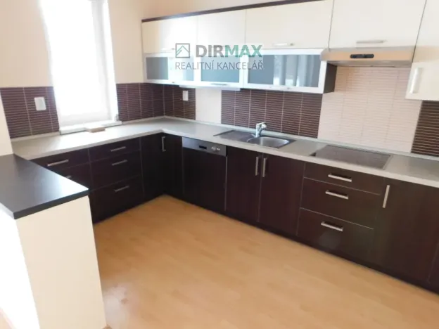 Prodej bytu 2+kk, Plzeň - Severní Předměstí, Znojemská, 82 m2