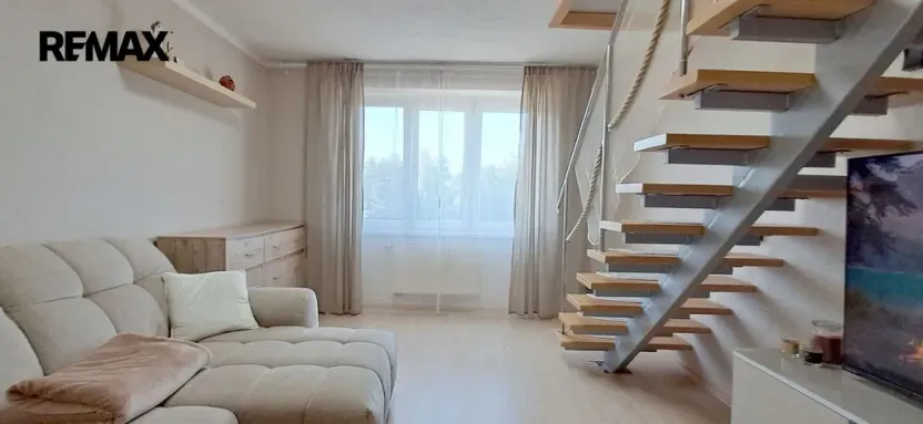 Prodej bytu 4+1, Karlovy Vary - Dvory, K. Kučery, 100 m2