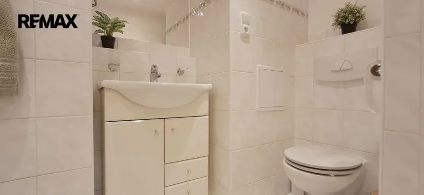Prodej bytu 4+1, Karlovy Vary - Dvory, K. Kučery, 100 m2