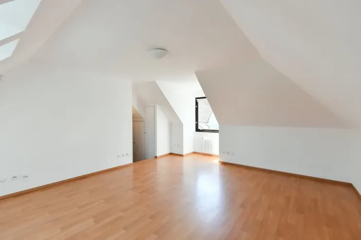 Pronájem kanceláře, Praha - Kunratice, Ke hrádku, 417 m2