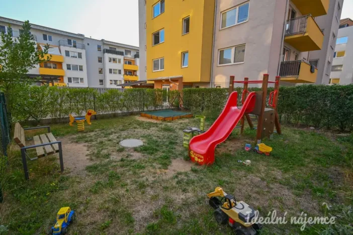 Pronájem bytu 1+kk, Brno, Žabí, 40 m2