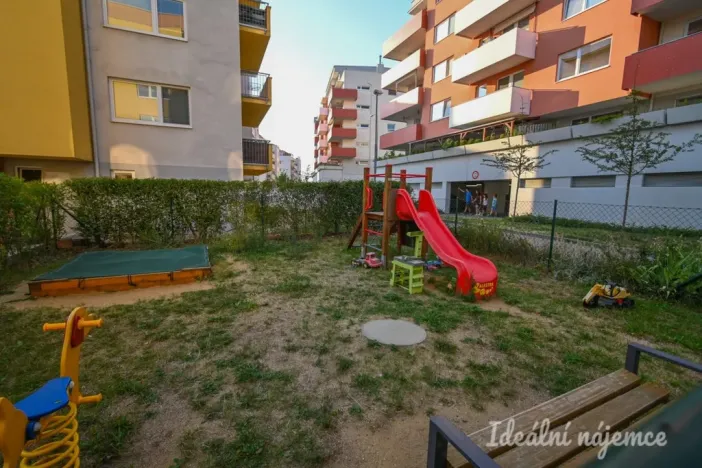 Pronájem bytu 1+kk, Brno, Žabí, 40 m2