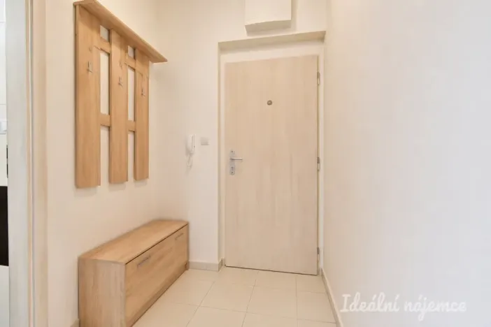 Pronájem bytu 1+kk, Brno - Žebětín, Žabí, 35 m2