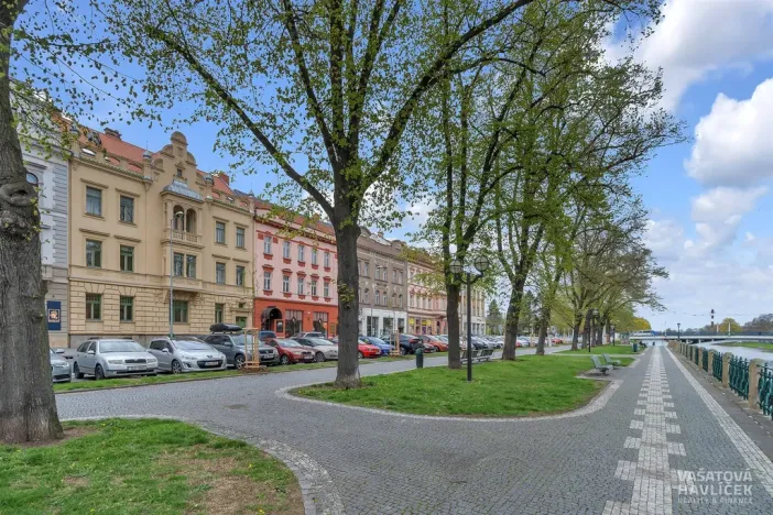 Pronájem bytu 2+1, Hradec Králové, Tylovo nábřeží, 56 m2