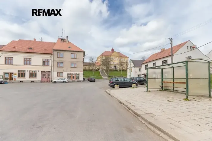 Prodej bytu 1+1, Čistá, nám. Václavské, 43 m2