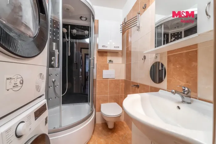 Prodej bytu 3+kk, Praha - Černý Most, Bouřilova, 72 m2