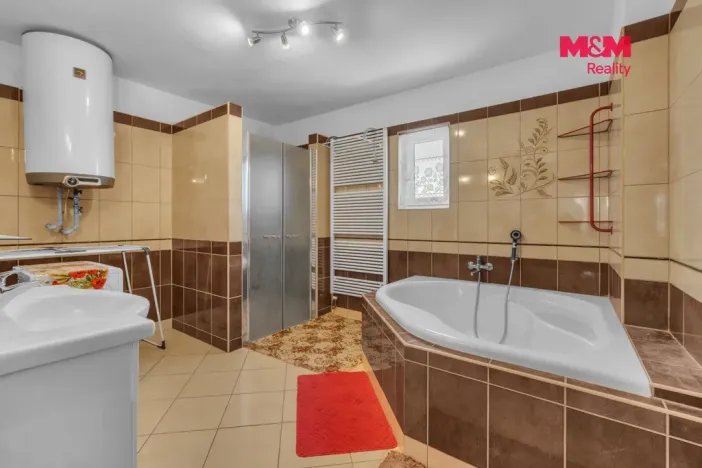 Prodej rodinného domu, Skuteč - Zbožnov, 215 m2