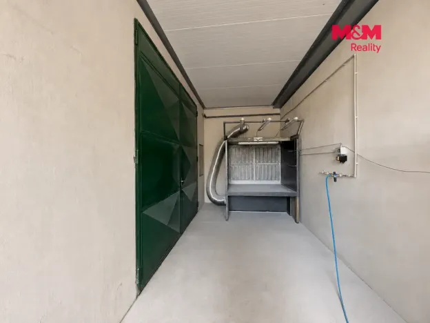 Prodej obchodního prostoru, Klenovice, 851 m2